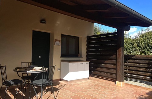 Follonica Apartamento | Oasis La Rosa in the Countryside
