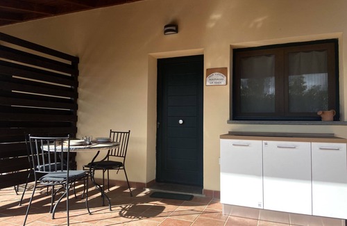 Follonica Apartamento | Oasis La Rosa in the Countryside