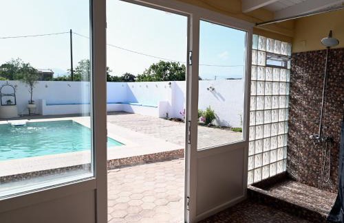 Kefalari Apartamento | Oasis Lower Ground Floor Apartment