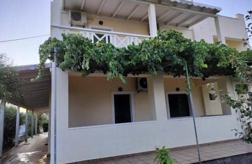 Kokkini Chani Casa | Oasis Maisonette