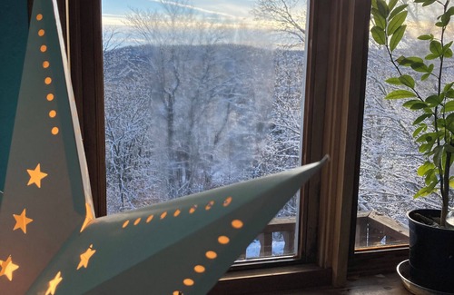 Sainte-Agathe-des-Monts Chalet De Esquí | Oasis of family comfort and peace in the heart of forested ski country