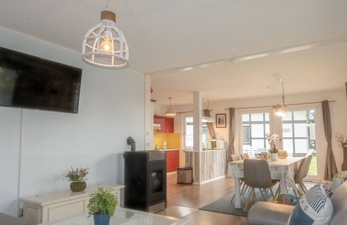 Feriendorf Frankenau Apartamento | **Oasis of peace in the Kellerwald forest at the forest entrance. Garden with fence. WLAN free of charge.