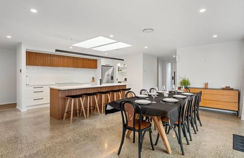 Kinloch Casa | Oasis on Okaia - Kinloch *Heated Pool**