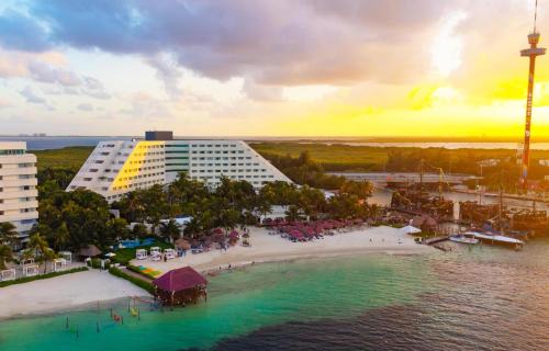 Zona Hotelera Complejo | Oasis Palm - All Inclusive
