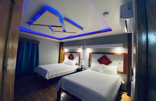 Tela Hotel | Oasis Paradise Hotel