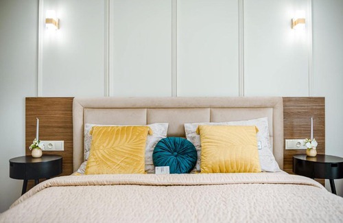 Riscani Apartamento | OASIS PREMIUM SUITES