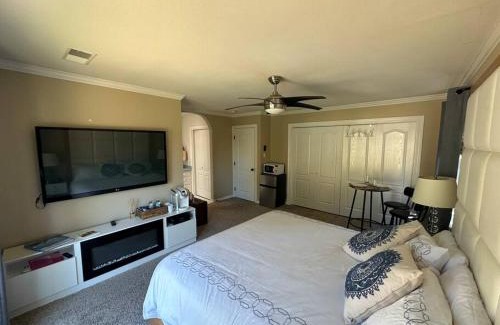 San Luis Obispo Casa | Oasis Private Entry Suite, Pool, Jacuzzi and more