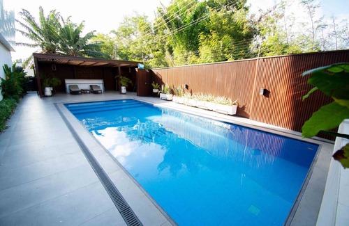 Labadi Apartamento | Oasis Retreat at 233 Boulevard