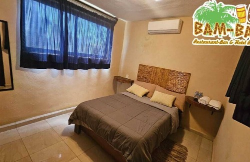 Área del bulevar Barra Vieja Hotel | Oasis room, double bed, access to Acapulco Diamante beach, breakfast included.