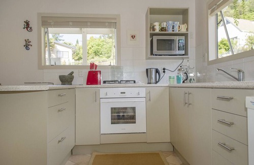 Tairua Cabaña | Oasis Tairua - Tairua Holiday Home
