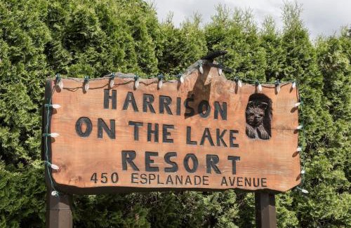 Harrison Hot Springs Casa | Oasis Top Floor Suite with Lake and Mtn View
