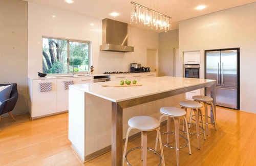 Quindalup Casa | Oasis Tranquil Getaway with Pool and Scenic Outlooks