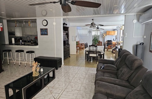 Panama City Casa | Oasis with pool near panama canal