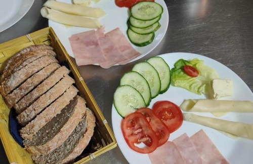 Czlopa Hotel | Oberża KNIEJÓWKA