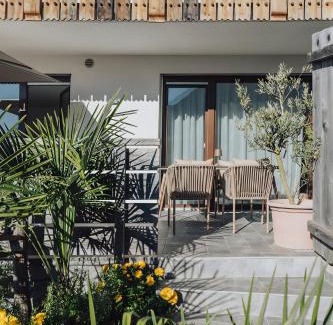 Rifiano Apartamento | Oberegghof Ferienwohnung Garten