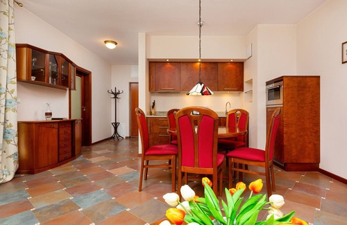 Mokotow Apartamento | Obrzeżna Apartment by Renters