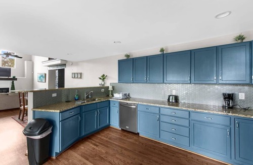 Crestline Heights Casa | Observatory Drive Terrace House