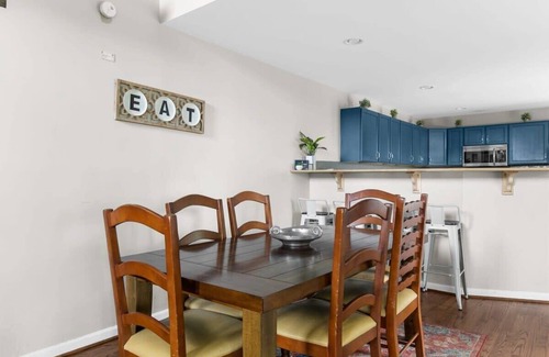 Crestline Heights Casa | Observatory Drive Terrace House
