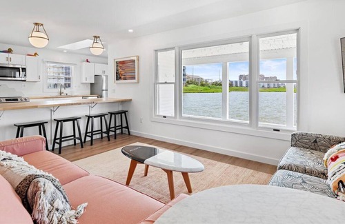 Little Salisbury Casa | OC Landmark! Endless Water Views & Unmatched Style