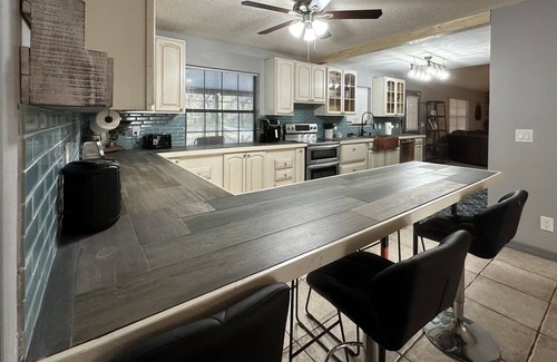 Fellowship Casa | Ocala Country House, pool, game room & playground,10 min to WEC!