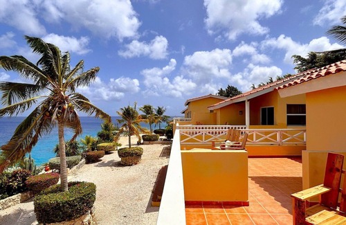 Lagun Apartamento | Ocean apartment 18 at Lagun Blou Dive & Beach Resort in Curaçao.