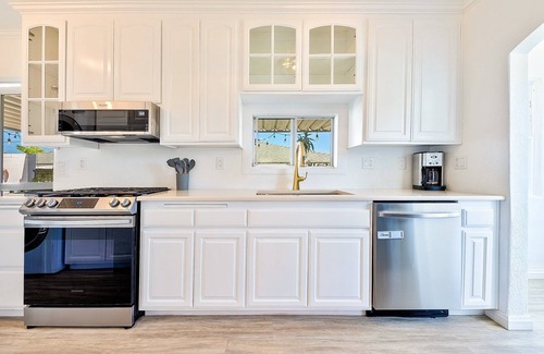 Point Loma Heights Cabaña | Ocean Beach Spanish Cottage with Ocean Views and spacious yard