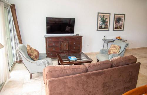 Maho Apartamento | Ocean Bliss: Balcony & Pools & Peloton Bike!