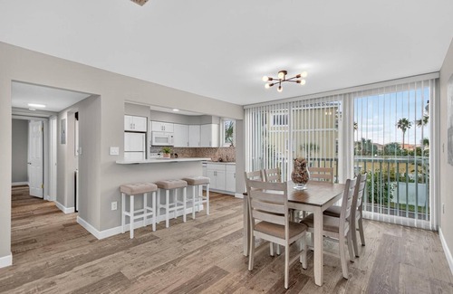 Ormond Beach Condominio | Ocean Breeze Condo | Ocean Views | Steps To Beach | Pool | Flagler/Ormond Beach