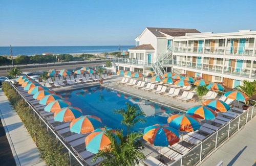 Cape May Casa | Ocean Breeze & Easy Living – Outdoor Pool, Bikes & Beachfront Relaxation