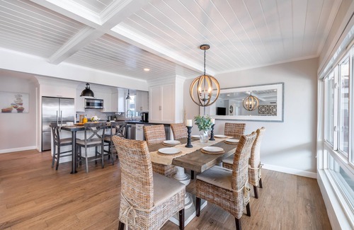 West Newport Casa | Ocean Breeze I by AvantStay | Steps to the Beach!
