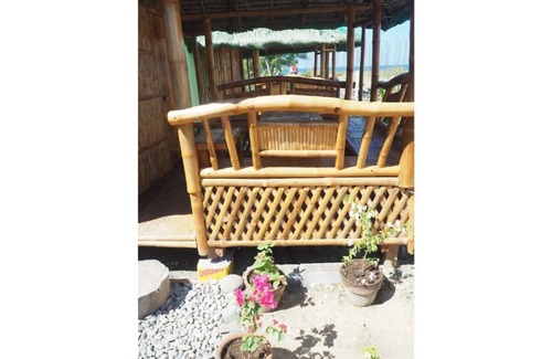 Bacnotan Cabaña | Ocean Breeze - Local Cottage