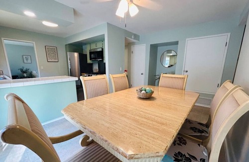 Valinda Casa | Ocean Breeze with Mountain View
