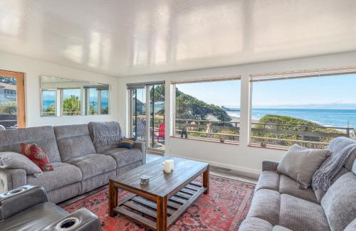 Gualala Casa | Ocean Bungalow - Tesla EV Station & Near Trails