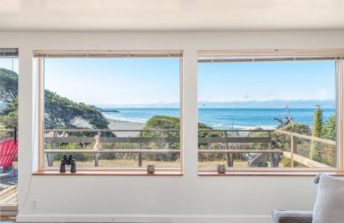 Gualala Casa | Ocean Bungalow - Tesla EV Station & Near Trails