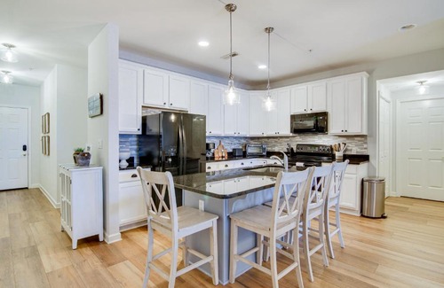 Ocean City Apartamento | Ocean City Condo Covered Deck, Walk to Boardwalk!