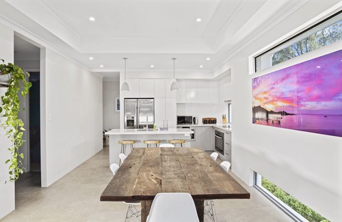 Quindalup Casa | Ocean Cove Chalet is just 500m from the Dunsborough beach