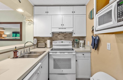 Briarcliffe Acres Condominio | Ocean Creek Lodges Bld. 3 2361-1BR/1BA Condo in Windy Hill