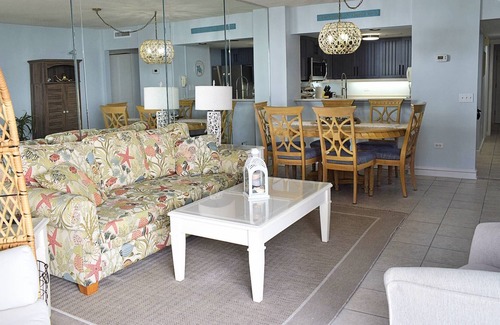 Briarcliffe Acres Condominio | Ocean Creek Tower North J4! Oceanview 3 Bedroom/ 3 Bath. Tons of Amenities!