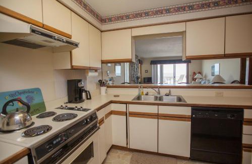 Kure Beach Apartamento | Ocean Dunes 1001 by Carolina Beach Realty
