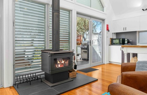 Culburra Beach Casa | Ocean Dunes - Absolute Beachfront with Fireplace
