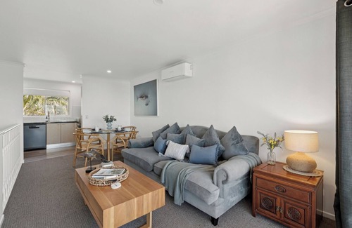 Sapphire Beach Apartamento | Ocean Edge at Sapphire Beach Coastal Charm & Ocean Views in Aqua Luna Resort