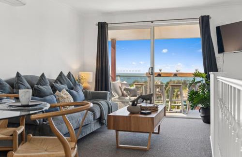 Sapphire Beach Casa | Ocean Edge - Resort Pool, Tennis, Bbq, Beach