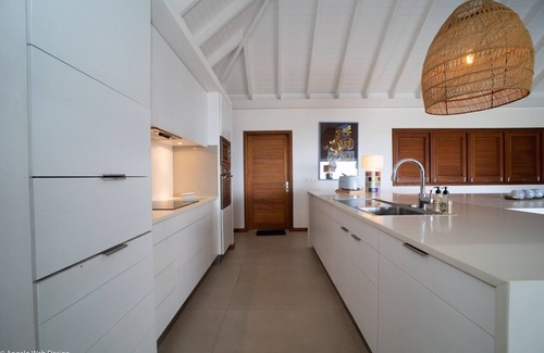 Terre Neuve Villa | Ocean Five (2/5 Rooms)