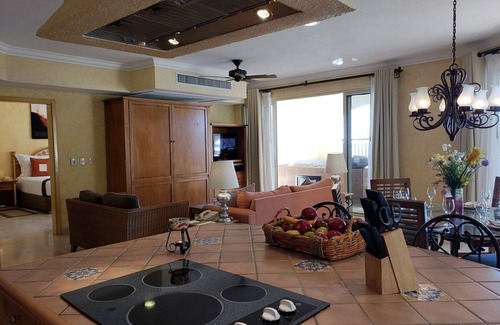 Juárez Complejo | Ocean Front 2-Bedroom Unit at Luxury Resort on Medano Beach