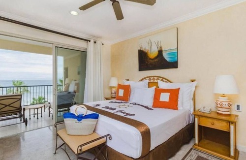 El Médano Ejidal Complejo | Ocean Front 3 Bedroom Penthouse Suite