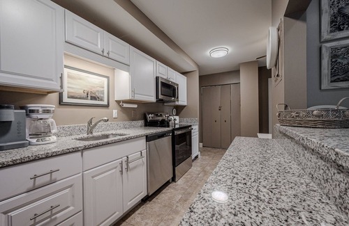 The Pines Condominio | Ocean Front 3BR 3 BA Condo in Rehoboth Beach