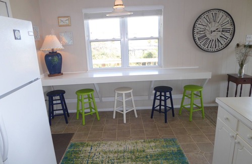 Yaupon Beach Cabaña | Ocean Front Beach Cottage-180 grados con vista al mar desde todas las habitaciones y L-deck
