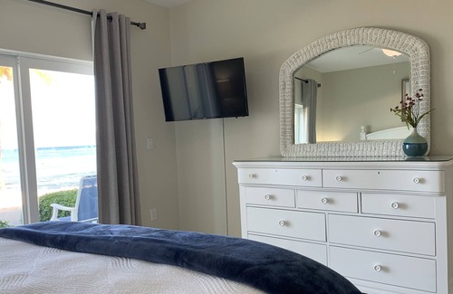 Colliers Bay Condominio | 10 pasos a la playa! - Castaways Cove Casa de vacaciones ¡NUEVO PRECIO DEL PROPIETARIO!