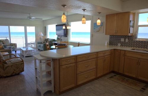 Satellite Beach Condominio | Complejo frente al mar: hermosas vistas panorámicas al mar.