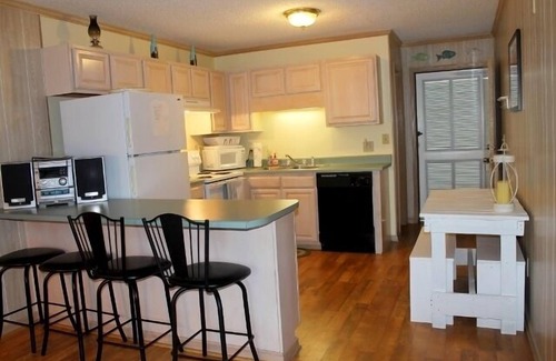 North Carolina Coast Condominio | Condominio frente al mar con piscina - Fechas disponibles en agosto